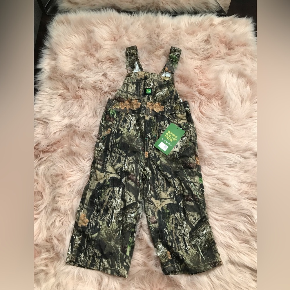 NWT John Deere Mossy Oak Kid’s Overalls 2T